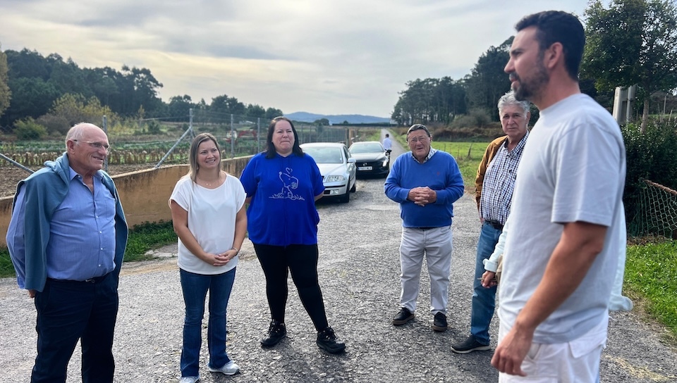 A Croa de Camarinas coa deputada.jpg2