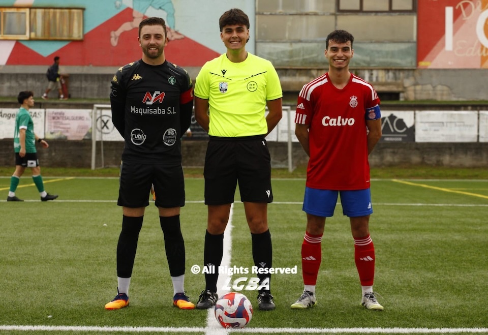 Ivan Couto e o capi do San Lorenzo xunto co colexiado Roberto Bana-Foto-Luis Gonzalez