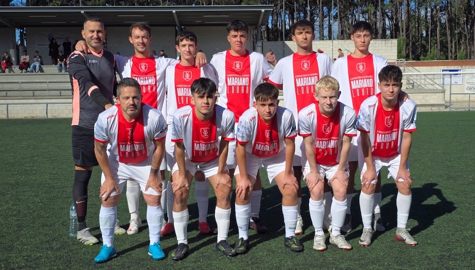 11 do CF Lira en Lombans