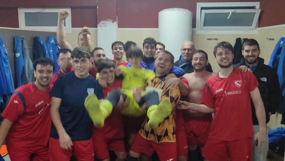 O CF COrme manteando ao meta xuvenil Jabel