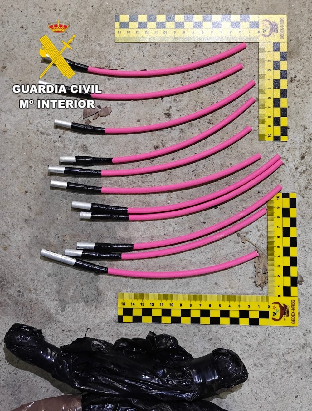 explosivos dinamita pesca camarinas 2