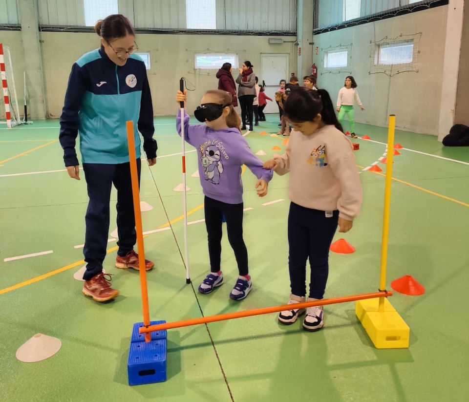 Deporte Inclusivo no CEIP Netoma Razo con Un paso Mais 2