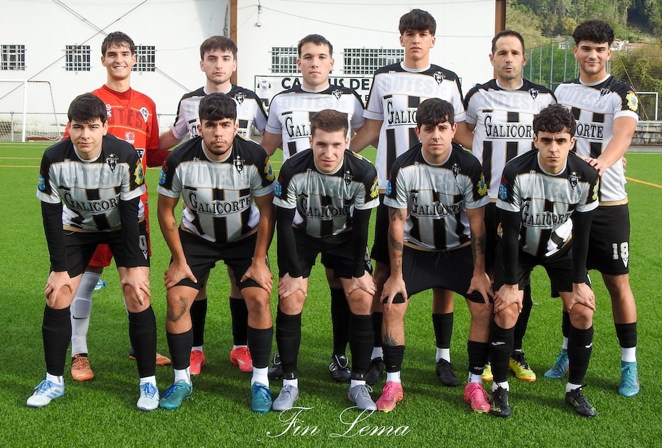 11 do Outes FC no Cunchido ante o Outes-Foto-Fin