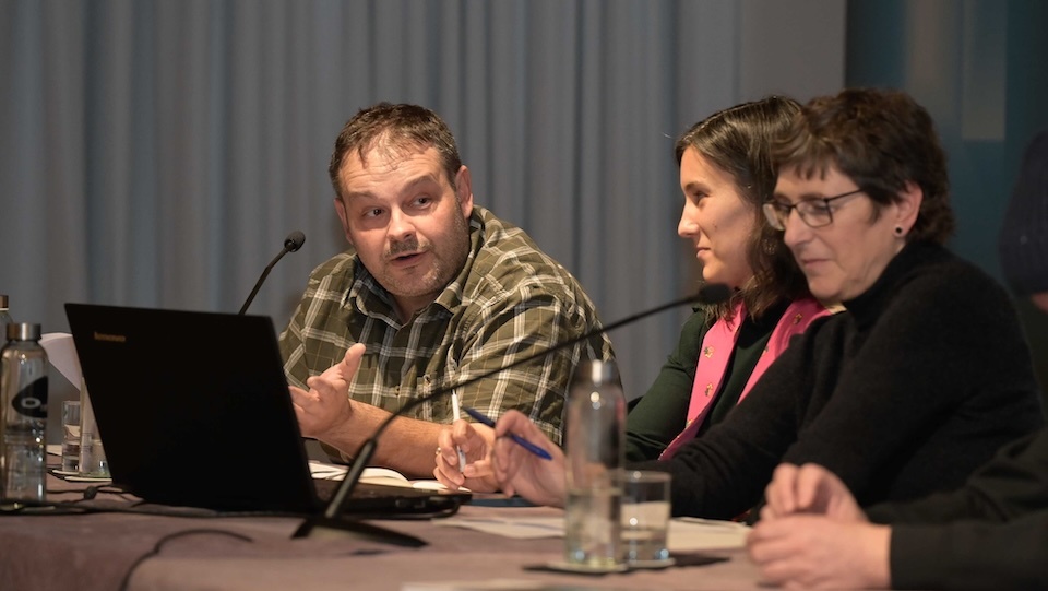 Richi Casas Simposio da RAG en Muxia sobre as Cantareiras 