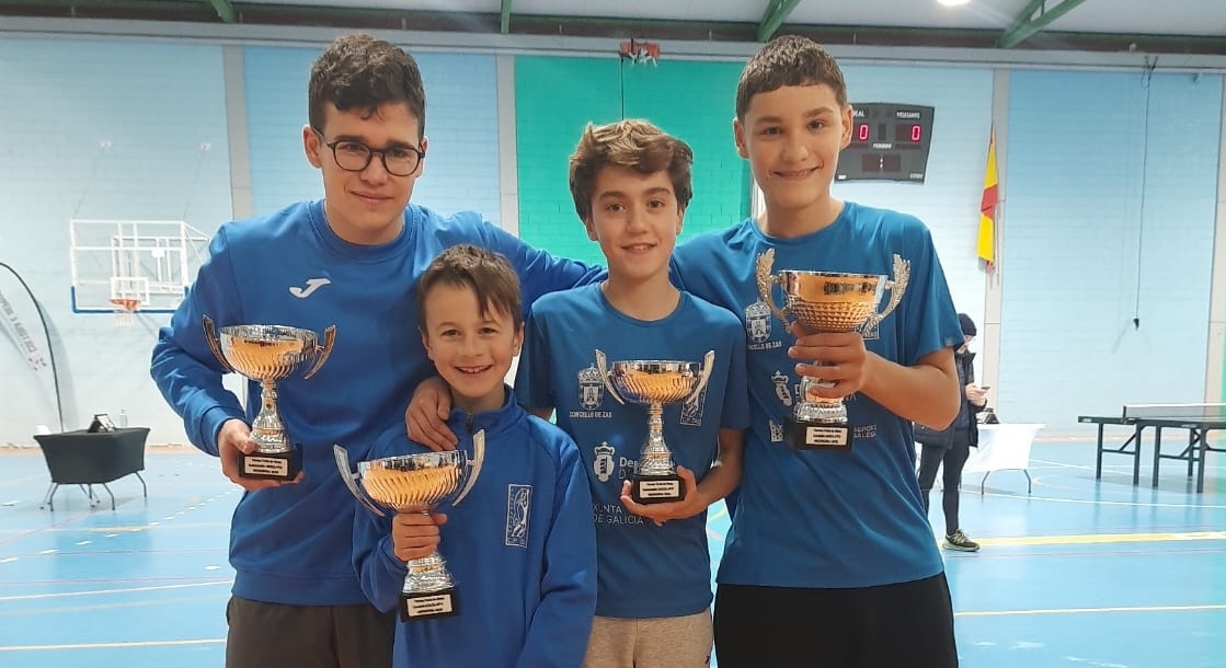 Mauro Rey, Anxo Castro, Jacobo Olveira e Manuel Negreira do tenis de mesa AD Zas