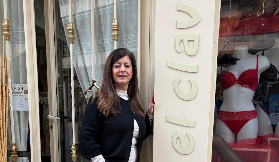 Estela lencería el clavel