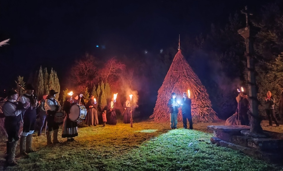 Noite dos espias do Bosque en Carreira