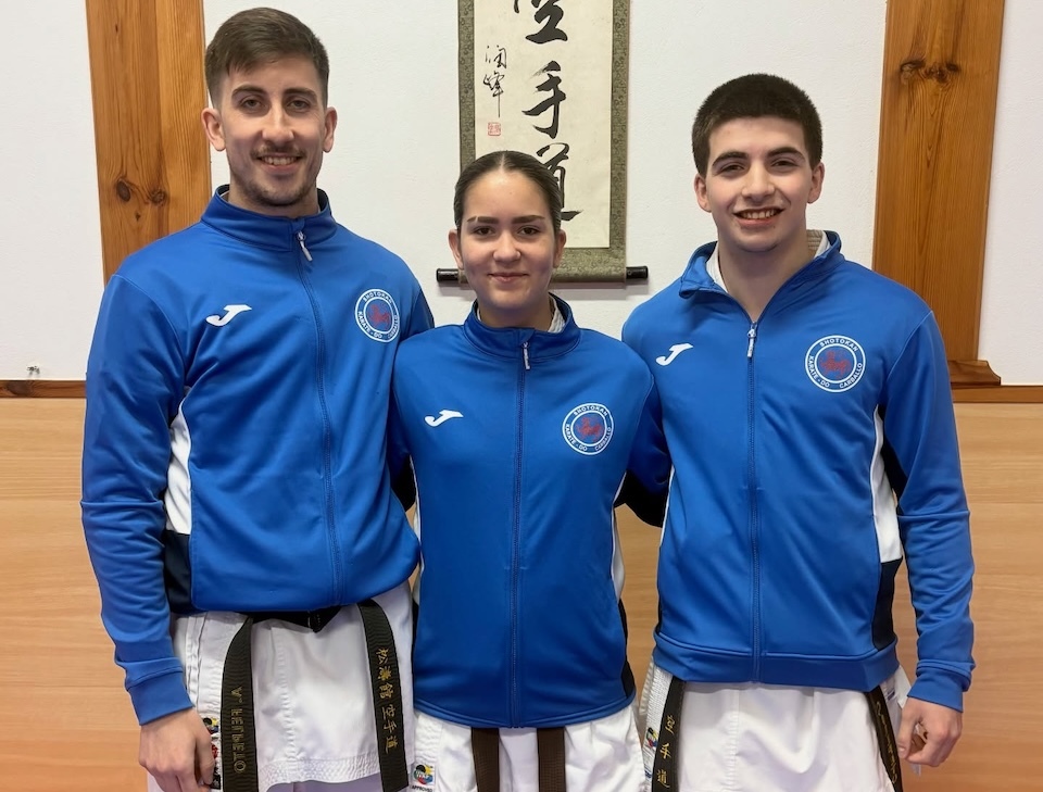 Alejandro Felpeto Daniela Garcia e Carlos Felpeto do Karate Carballo