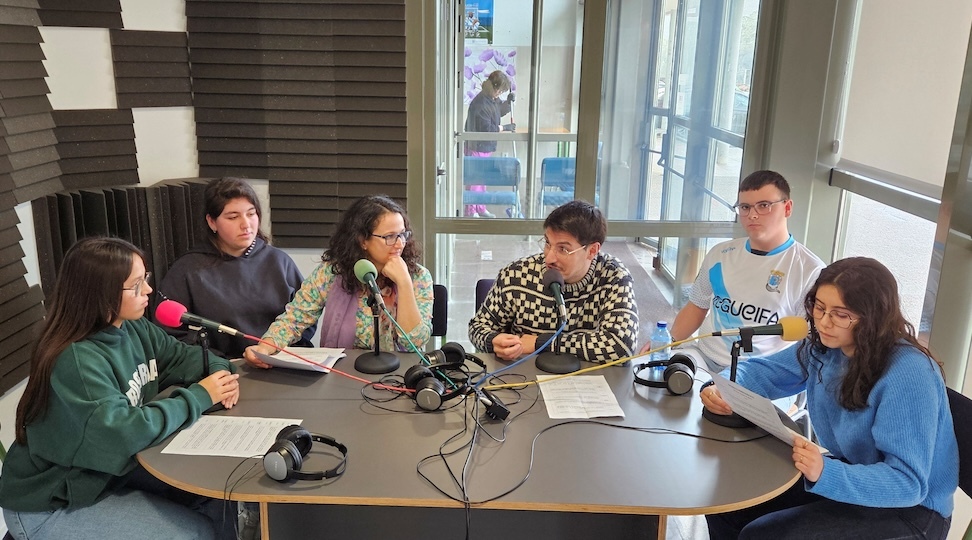 Entrevista Radio Aguia con Carmen de Lonxe e Alberto Liñares