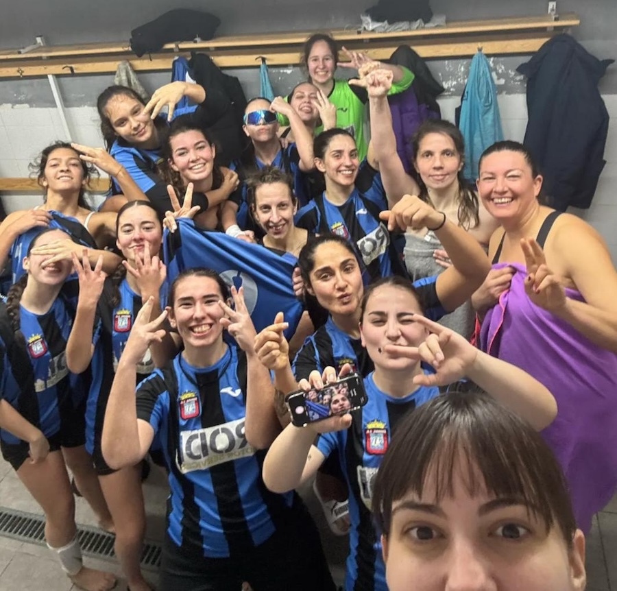 SD Cabana fem celebrando a vitoria