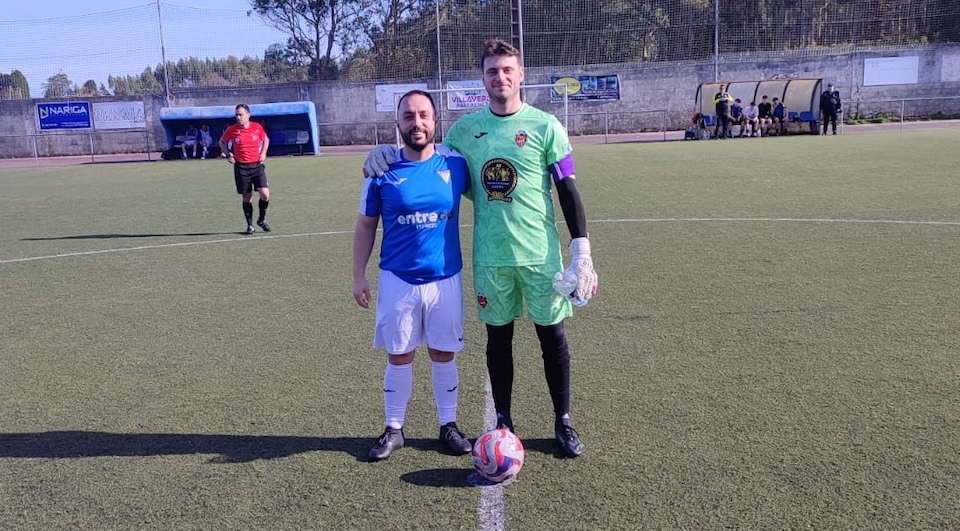 Alex Mato e Xandre posando en Pedra Queimada.Foto-Seaia