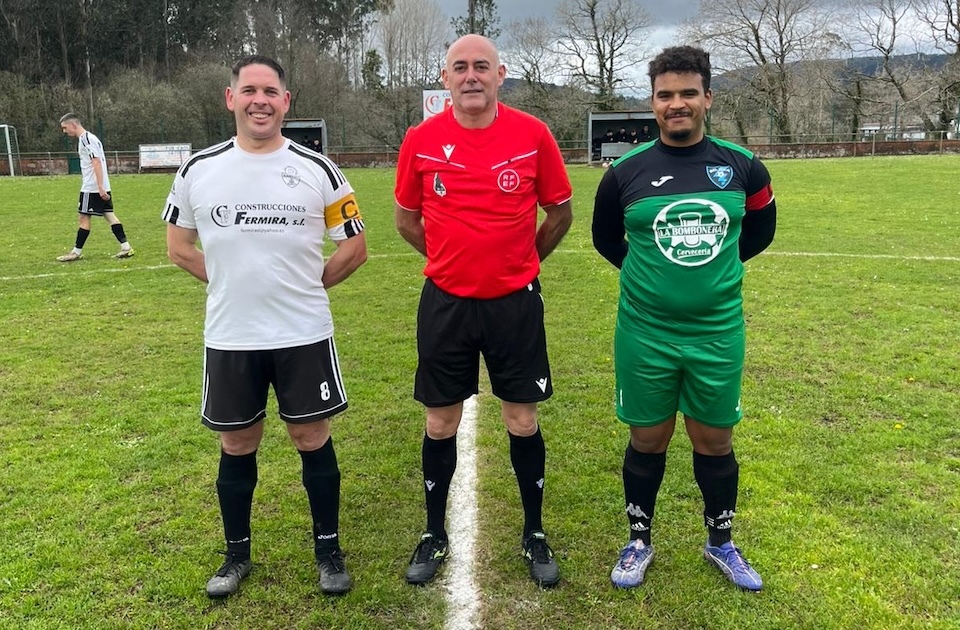 Carlos Vidal e Moreno co colexiado Oscar Reys nas Fontinas