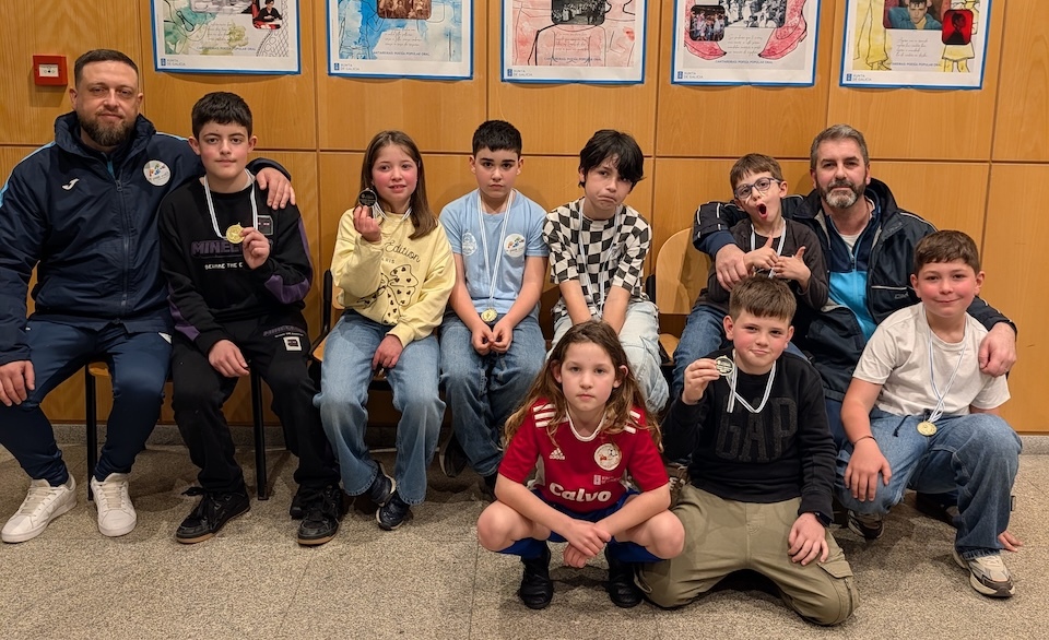 Xadrez inclusivo cun paso mais 2