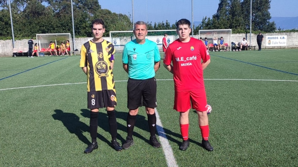 Capis do Volantes e do Muxia B