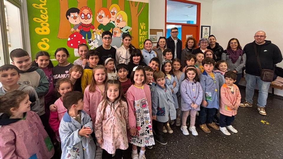 Eva e Alvaro de Morrina Saharaoui no CEIP Vilarmide