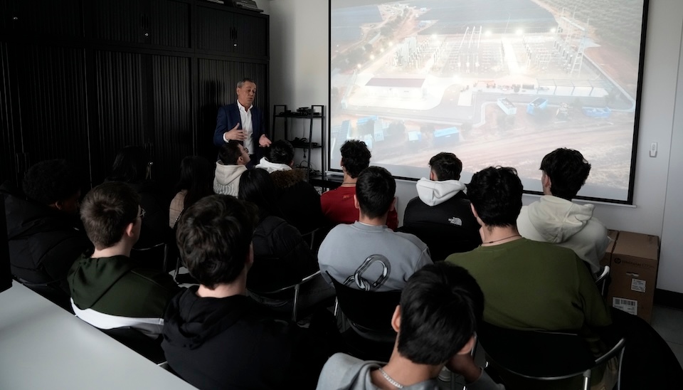 Axober e Construindo o futuro achega o alumnado do IES Monte Neme 2