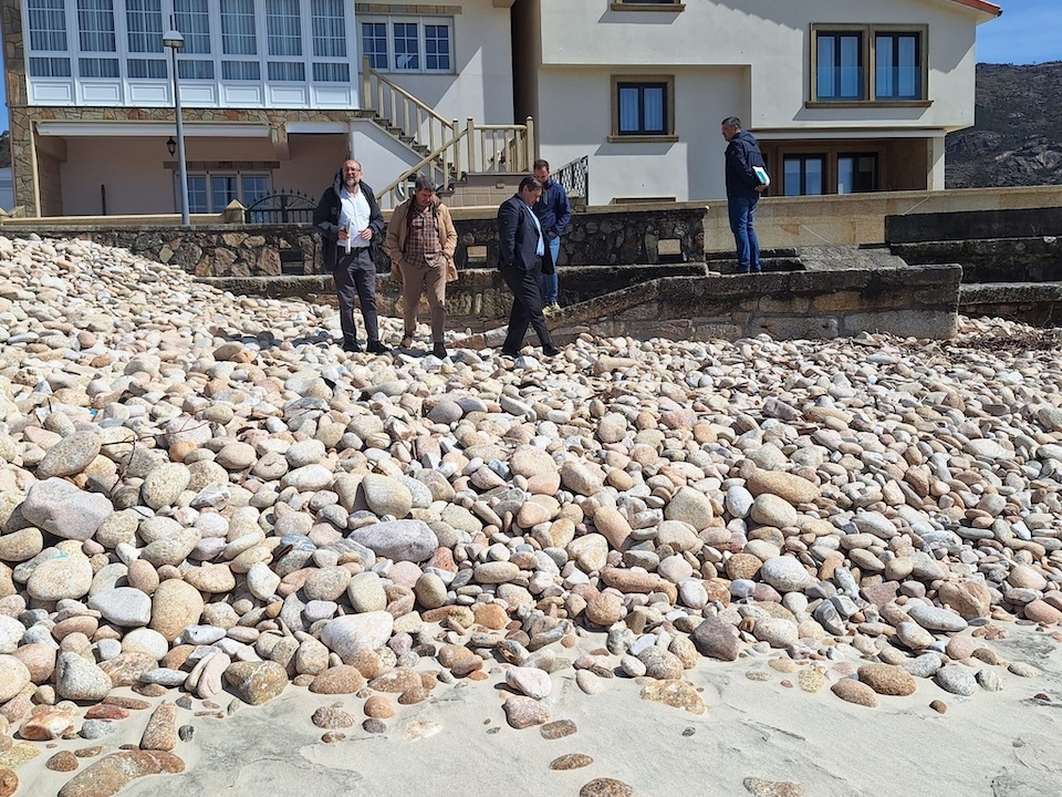 O Ezaro convertiuse nunha boleira