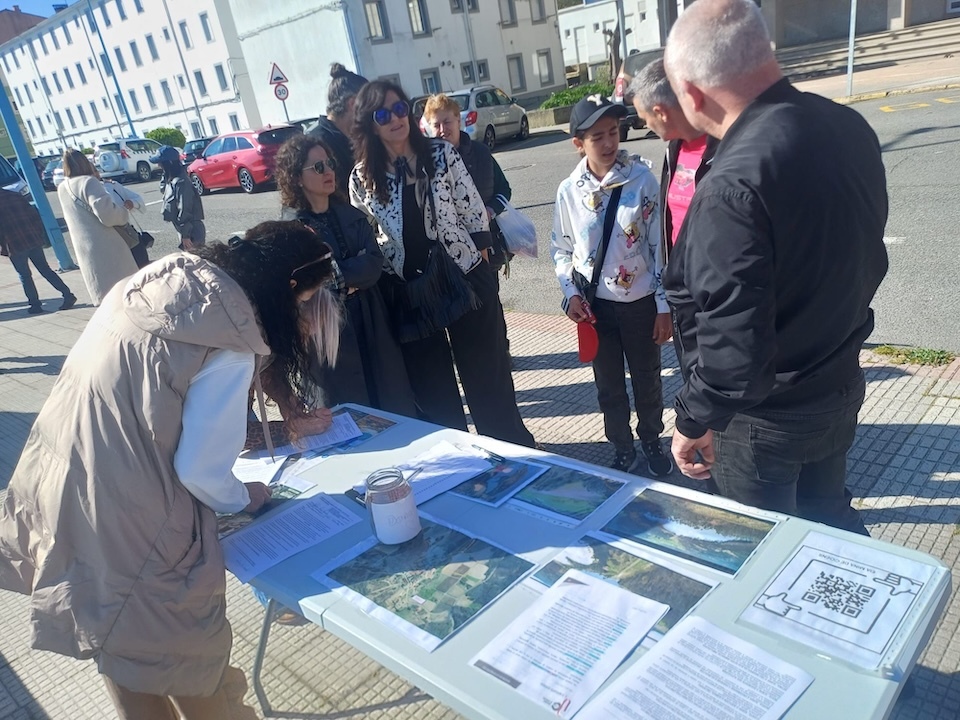 Sinaturas contra Proxecto Mina de Coen 2