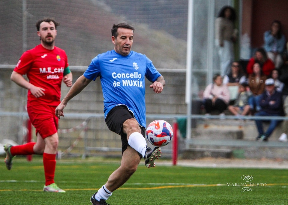 Alvaro do Coral na homenaxe a Abdou-Foto-Marina Busto