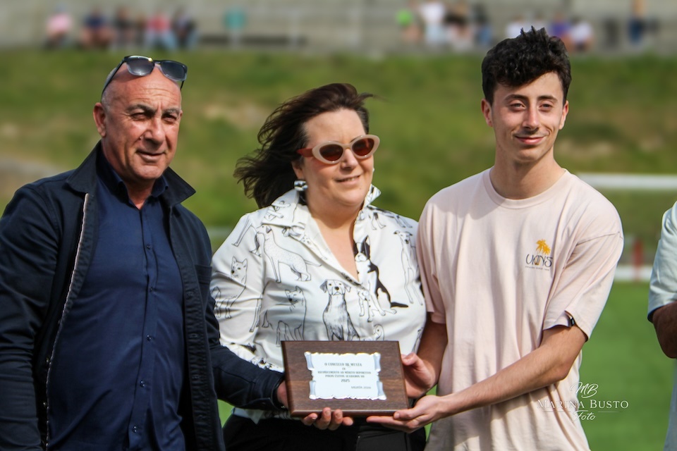 Lucas Toba homenaxeado en Muxia-Foto-Marina Busto