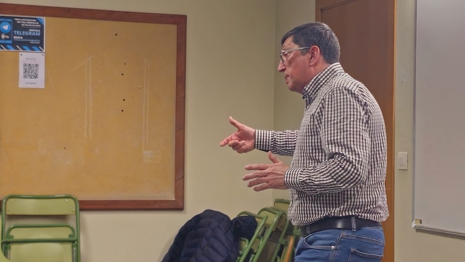 Charla de Asfacos Futbol da Costa