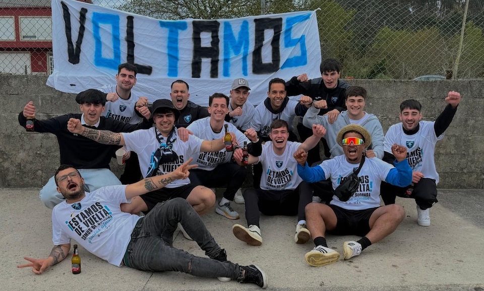 O SD Oza celebrando o ascenso