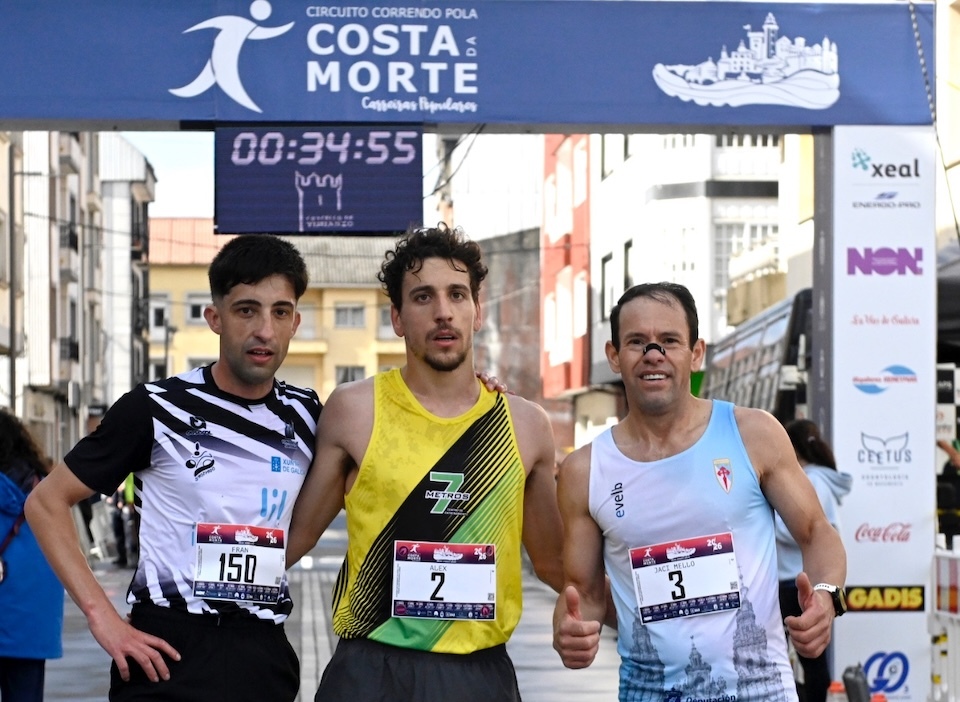 Fran Pais Alejandro Pardo e Jaci Mello Ganadorao da proba masculina de 10K de Vimianzo
