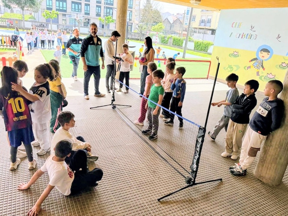 Un paso mais no CEIP A Cristina