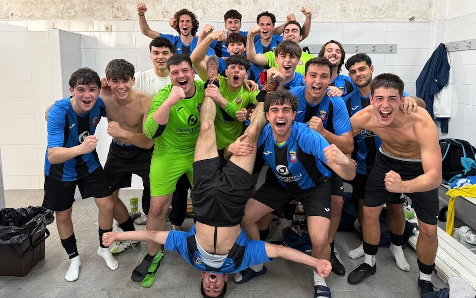 Cabana celebrando unha vitoria que vale a salvacion