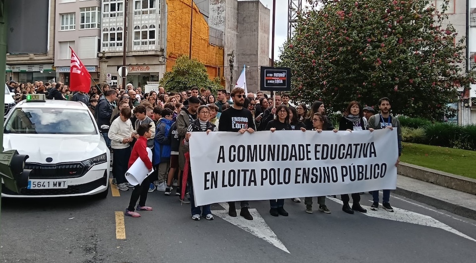 Manifestacion ensino 6m_carballo_2