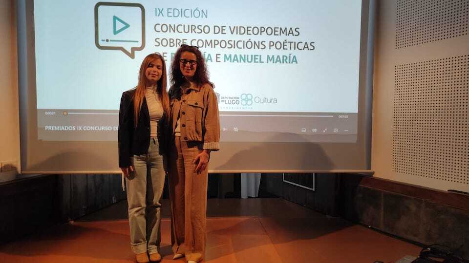 Monica Insua Torralba con Fina Paulos