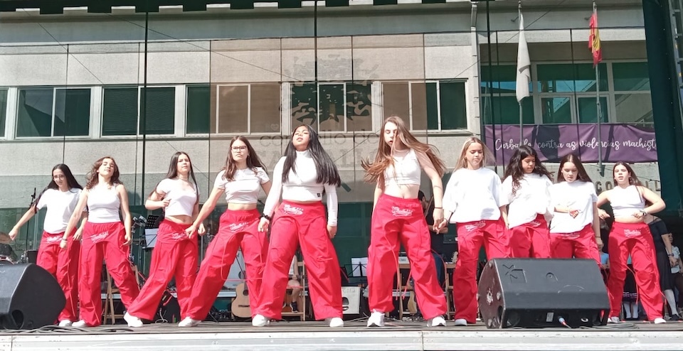 Festival da Escola de Musica da Rua de Carballo baile
