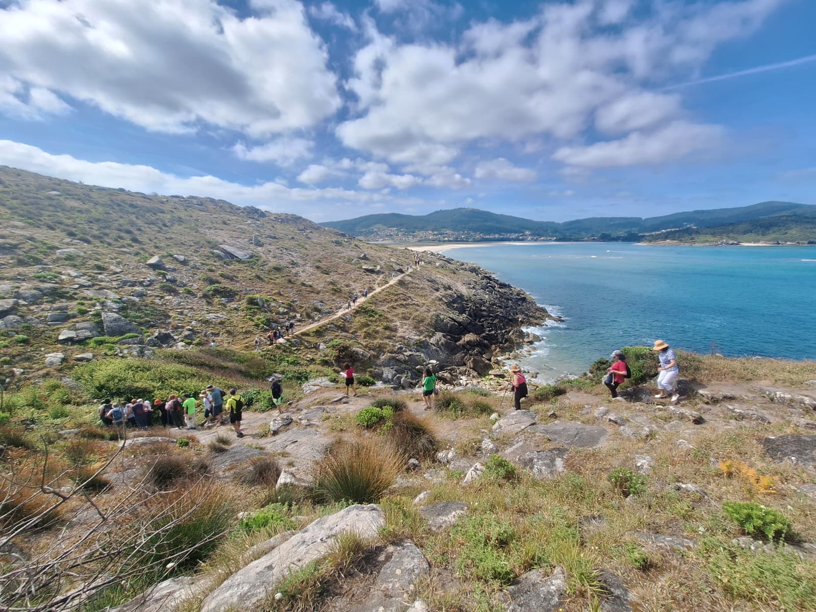 Máis de 60 persoas descubren as raíces xeolóxicas de Galicia nun roteiro entre Corme e Ponteceso-Foto-Ines