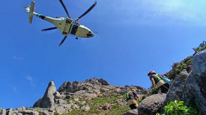 Rescate do helicoptero Pesca 1 no Monte Pindo-Foto-GardaCostas 2